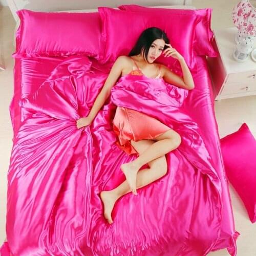 4 pcs Bed Set for Summer Ice Cool Fabric Sheets Pink Satin Soft Quilt Cover Bed Sheet for Double Bedding (With pillowcase)