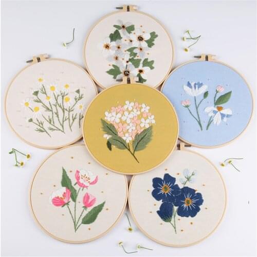 Flower Patterns DIY Hand Embroidery Kit for Beginners Hoops Thread Supplies Decorative Arts and Crafts Reduced Pressure Pastime