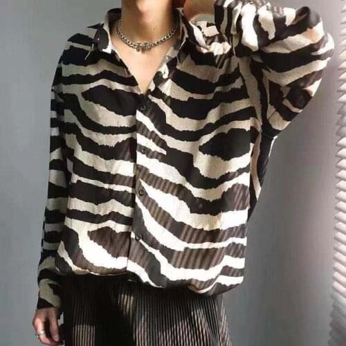 2021 Korean Style Mens Zebra Printing Long Sleeves Shirt Loose Chiffon Light Luxury Retro Lapel Collar Shirt Camisa Masculina