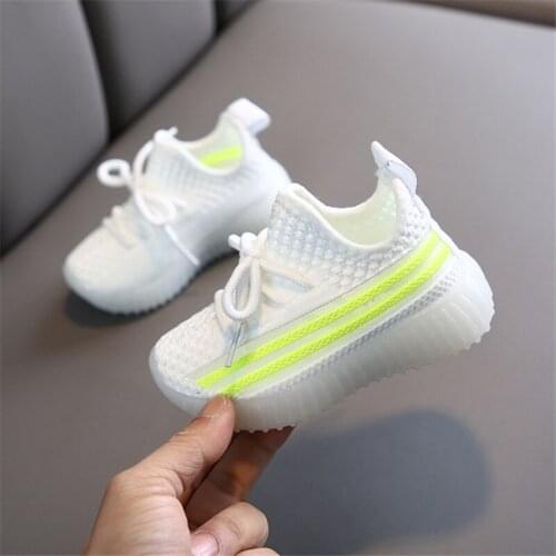 Childrens Breathable Coconut Shoes Boys And Girls Fashion Luminous Baby Shoes Soft Sole Non-slip Leisure Childrens Sports Shoe