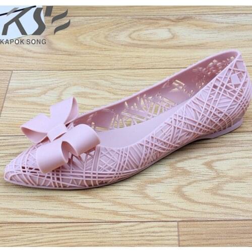 KAPOK SONG Women's Slip-ons