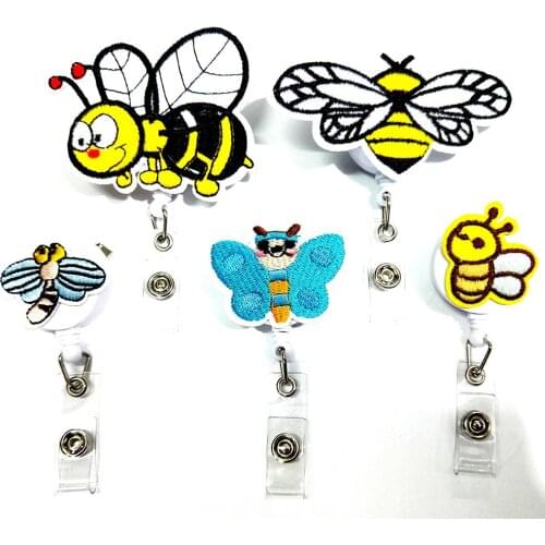 Cute Bee Butterfly Pattern Felt Embroidery Rotation Retractable Nurse Badge Reel Clip Badge Holder Student Doctor Id Card Holder