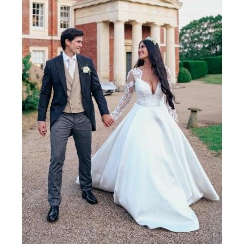 Long Sleeve Lace V-Neck Wedding Dresses A-Line White Corset Back Pleated Satin Robes De Mariée Bridal Gown For Women