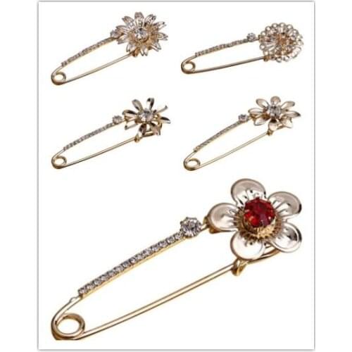 100pcs/lot Safety Pins 5 Styles Rhinestone Flower Design Brooches Pins Suit Scarves Corsage Sweater Collar Safetypin Lady Gift