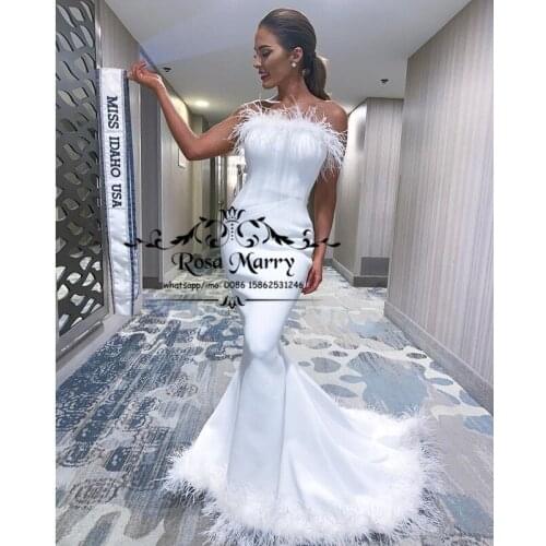 Sexy White Feather Mermaid Formal Evening Dresses 2020 Plus Size Strapless Red Carpet Girls Celebrity Dresses Evening Wear Gowns