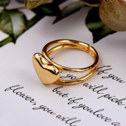 JUST FEEL Metal Gold Color Opening Rings for Women Korean Simple Hollow Heart Portrait Rings Fashion Jewelry Wedding Accessories