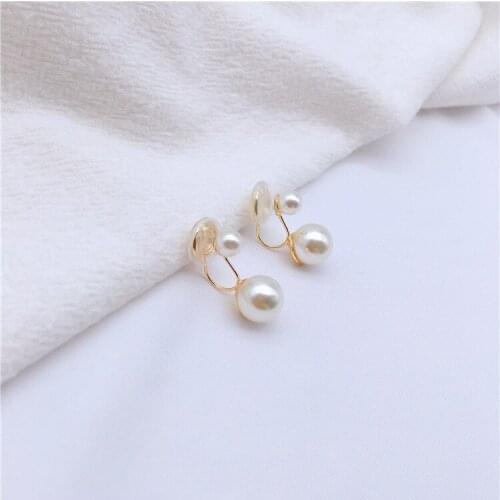 Ear-free earrings ins are simple, compact and cool. Wind Pearl Popular Silicone Earrings Girls Earrings