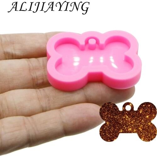 Shining dog tag silicone mold Dog bone keychain mould resin Craft DIY Mold for jewelry DY0061