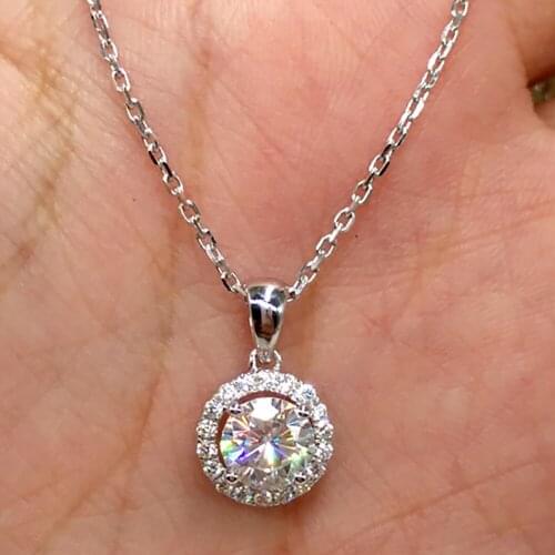 14K Au750 White Gold Women Pendants Necklaces Moissanite Diamond 0.5 1 2 3 Carat Round Wedding Anniversary Engagement Party