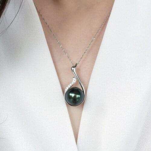 SLOVMI Pearl Necklaces For Women