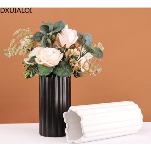 DXUIALOI Nordic Creative Black and White Ceramic Crafts Vase Home Living Room Desktop Flower Arrangement Vase Decoration