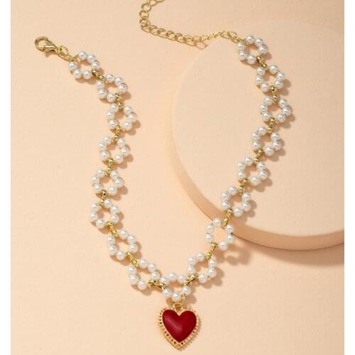 Handmade Pearl Choker Necklaces for Women Lady Baroque Style Red Enamel Heart Pendant Necklace Collar Summer Party Jewelry Gift