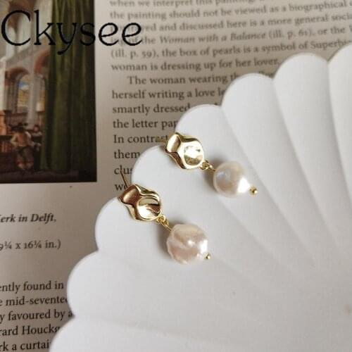 News Real 925 Sterling Silver Shaped Freshwater Pearl Earrings For Women Fashion Simple Geometric Shape Earrings Daily All-Match