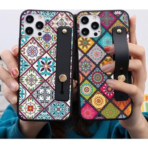 Cover On For iPhone 12 Pro Max XR X XS Max 7 8 6 S Plus 5 5S SE 2020 Vintage Flower Wrist Strap Funda For iPhone 11 Pro Max Case