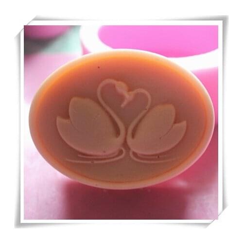 Oval shape Mandarin ducks pattern Silicone soap mold handmade Chocolate Fondant cake mould Baking mold DIY tools