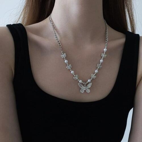 VSnow Unique Design Pearl Butterfly Pendant Necklace for Women High Street Silver Color Metal Beaded Necklace Holiday Jewelry