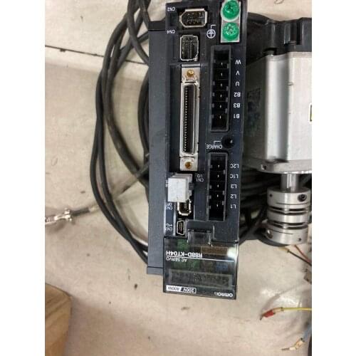 R88D-KT04H-Z SERVO driver , used in good condition . 80% appearance new , good working , free shipping