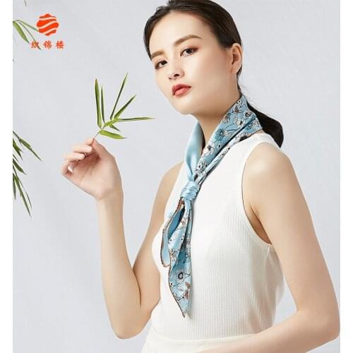 Brocade floor age season joker Daisy flowers ins small square silk scarves decoration south Korean womens scarf scarf