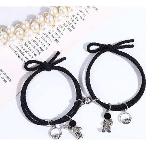 A Pair of Astronaut Pendant Accessories Attracting Couples Bracelets for Boyfriend Friendship Gifts Rubber Bands