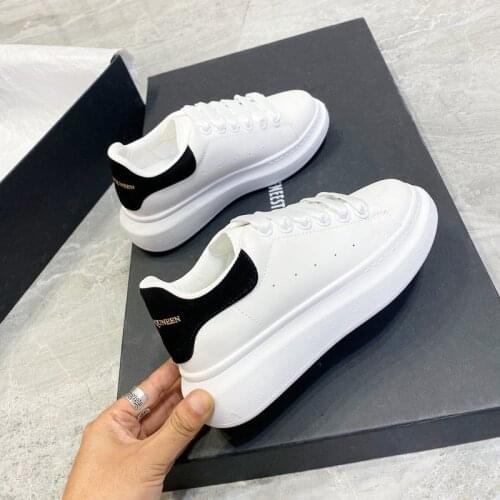 Men Running Skate Shoes Pring Brand Designer Wedges Sneakers White Platform Tenis Feminino Trainers Mcqueens Male Walking