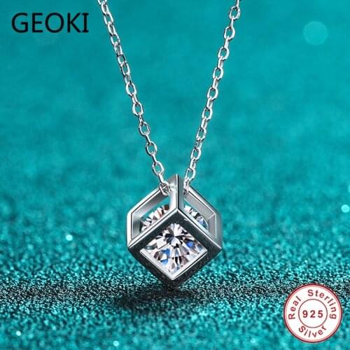 Geoki 925 Sterling Silver Perfect Cut 0.5-1 CT Moissanite Square Pendant Necklace Passed Diamond Test Stone Beads Necklaces