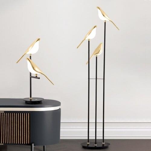 TRAZOS Desk Lamp