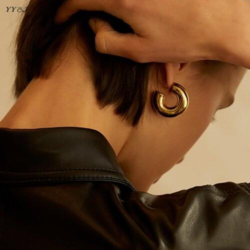 Oversized chunky chubby hoop earring for women stainless steel gold tubular hollow C hoop earring lightweight minimalism 40mm