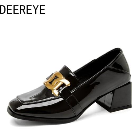 Fashion Womens Patent Leather Pumps Metal Decoration Luxury Mid Chunky High Heel Slip-on Office Brand Shoes Black Beige 2021