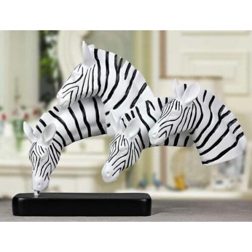 Resin crafts bigEight jun male wind 8 horse up the desk of a handicraft office business to open business make money successfu