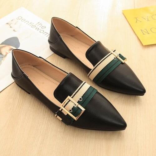 Korean version of the new pointed shoes belt buckle flat foot pedal small leather shoes soft bottom pregnant womens shoes