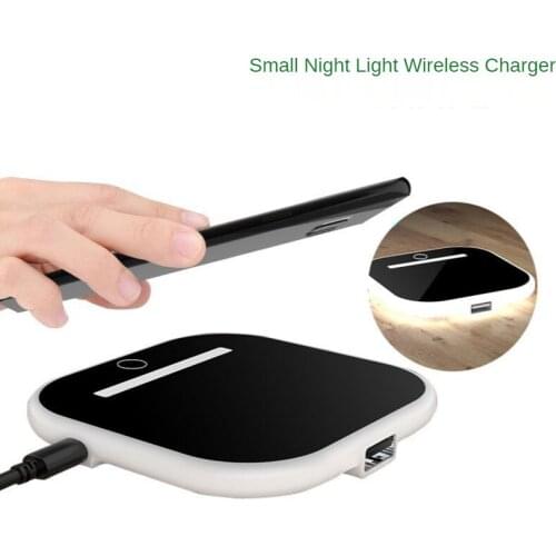 10W Qi Intelligent Night Light Wireless Charger with Adjustable Lighting Desktop Wireless Charger USB Charging Station