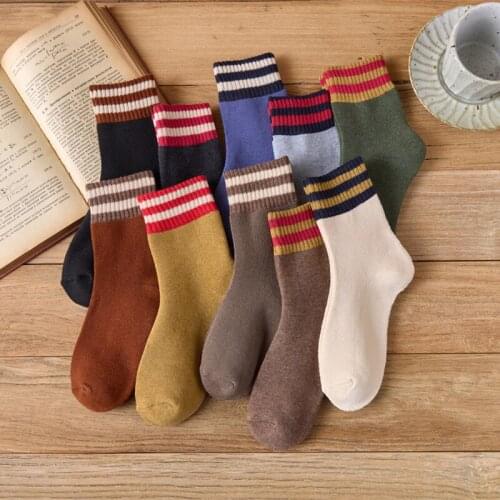 New fashion Harajuku Hot sale Warm Christmas Socks Thick Terry Wool Socks Women for Autumn Winter with Striped Dotted Yarn