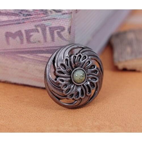 10PC 28MM Tribal FLOWER WHIRLWIND BEIGE TURQUOISE NICKLE LEATHERCRAFT WALLET CONCHOS