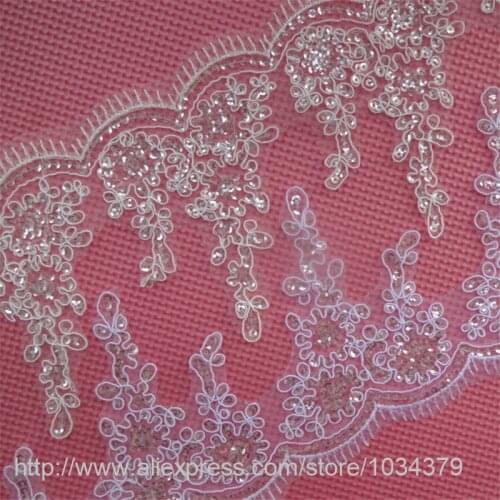 Delicate 1meter Sequins Ivory White Fabric Flower Venise Venice Lace Trim Applique Sewing Craft for Wedding Dec. 13cm LW0034