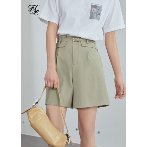 FANSILANEN High Waist Summer Casaul Shorts Women Belt Pleated Wide Leg Black Shorts Office Lady Elegant Green Short Pants Female