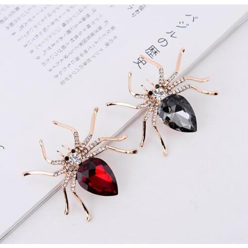 Brooches For Women Classic Spider Insect Pins For Man Neckline Front Of Clothes Halloween Gift Jewelry Charms