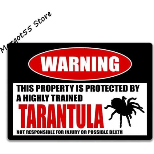 Tarantula Pet Warning Metal Tin Sign Art Wall Decor Decor for Home Office Bar Pub Store Garage Coffee Shop Hotel Man Cave