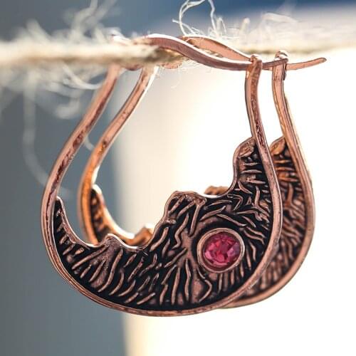 Fashion Bronze Gold Wine Red Zircon Earrings Retro Charm U Shape Irregular Creative Ladies Ornament P3P806