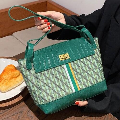 2022 Fashion New PU Leather Womens Designer Handbag High capacity Shoulder Messenger Bag Crocodile pattern Large Armpit bag