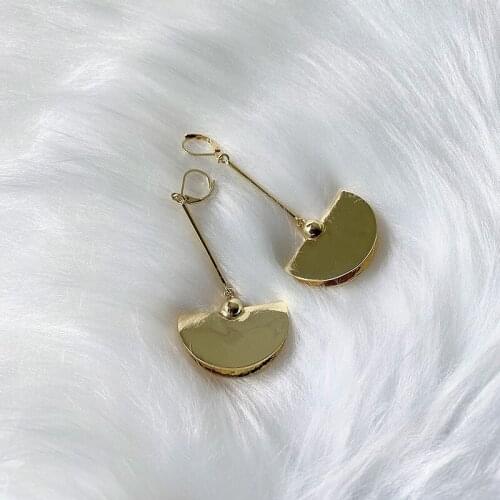 TARCLIY New Trendy Geometric Scalloped Earrings Simple Long line Metal Texture Semicircle Drop Earring Women Party Jewelry 2021