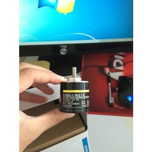 Free shipping ! Photoelectric encoder E6B2-CWZ1X 360P / R 2M Warranty year