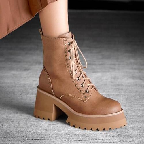Super High Heel Short Boots Martin Boots 2021 Autumn Winter Leather Shoes Women Lace-up British Style Rivet Thick Heels Botines