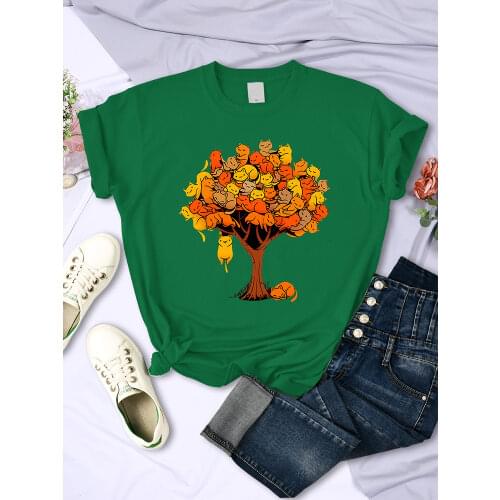 Cat Tree There Are Many Kittens On a Tree Printing Womens t Shirt Summer Clothing Fashion Style t Shirts Plus Size Women Tshirt