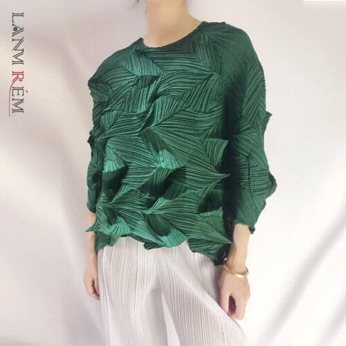 LANMREM Women Pleated T-shirt New Round Neck Three-quarter Sleeve Fold All Match Shirts Spring Autumn 2021 2F0036