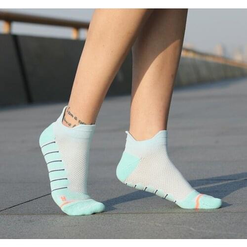 New Style Moisture Wicking Comfortable Summer Women Sport Socks for Running Cycling Riding Varicose Veins Short Socks Size 35-39