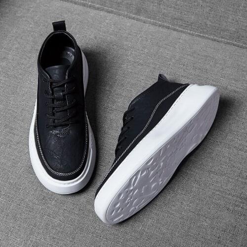 YEINSHAARS Mens Casual Shoes Black White Leather Flats Size 39-44 Sneakers Designer Shoes Men Hiking Leisure Shoes