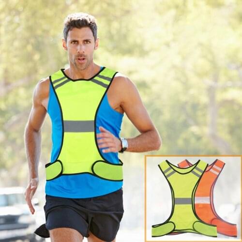 Running Reflective Vest With LED Light and 360 Degree Reflective Strip for Walking Run Cycling Security Sports day and Night