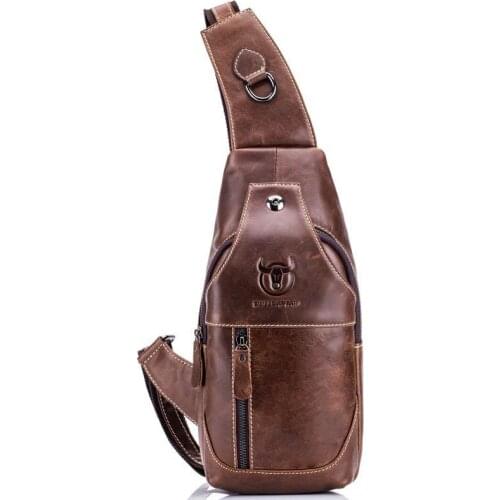 Vintage Mens Leather Crossbody Multifunctional Headphone Jack Casual Chest Bag for Mens Fashion Locomotive Luxury Brand Bag