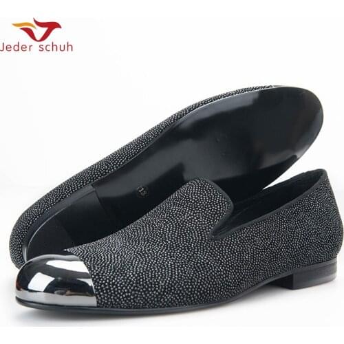 New Style Dot Pattern Leather MenS Shoes With Gun Metal Toe Luxurious Handcrafted Smoking Loafers MenS Flats