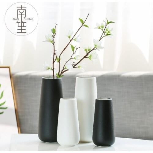 Modern Nordic style ceramic vase ceramic art home decoration vase study desktop dried flower vase